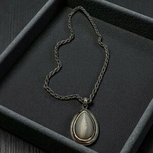 Vintage Silver Teardrop Iridescent Boho Pendant Necklace